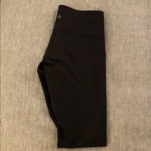 Lululemon Wunder Under crop legging